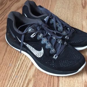 Nike shoes ⭐️sale⭐️